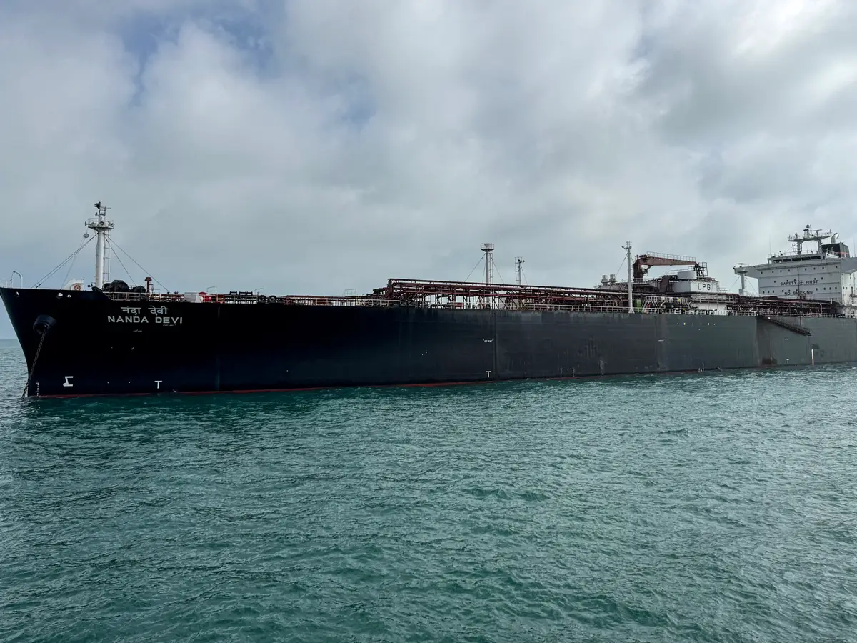 US intel sees NO QUICK END to Iran’s Hormuz chokehold: Report