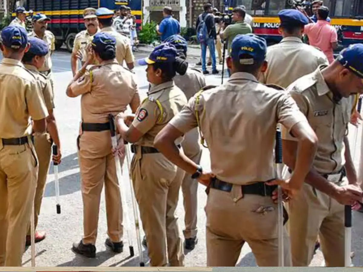 Maharashtra: 9 dead in Nashik after car plunges into well