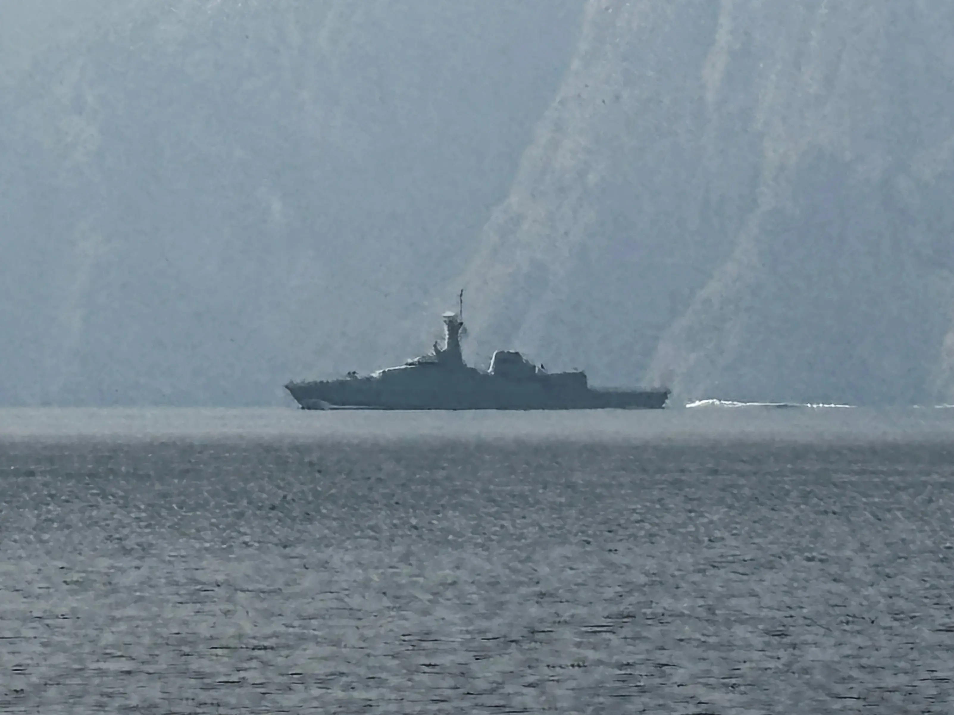 French and Japanese-linked vessels make 1st passage through Hormuz since Iran war began French and Japanese-linked vessels make 1st passage through Hormuz since Iran war began