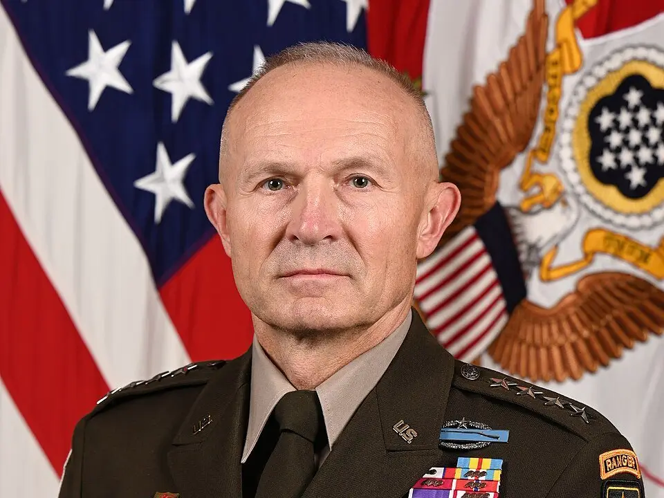 Ousted US army chief calls for 'courageous leaders of character' in farewell message to troops Ousted US army chief calls for 'courageous leaders of character' in farewell message to troops
