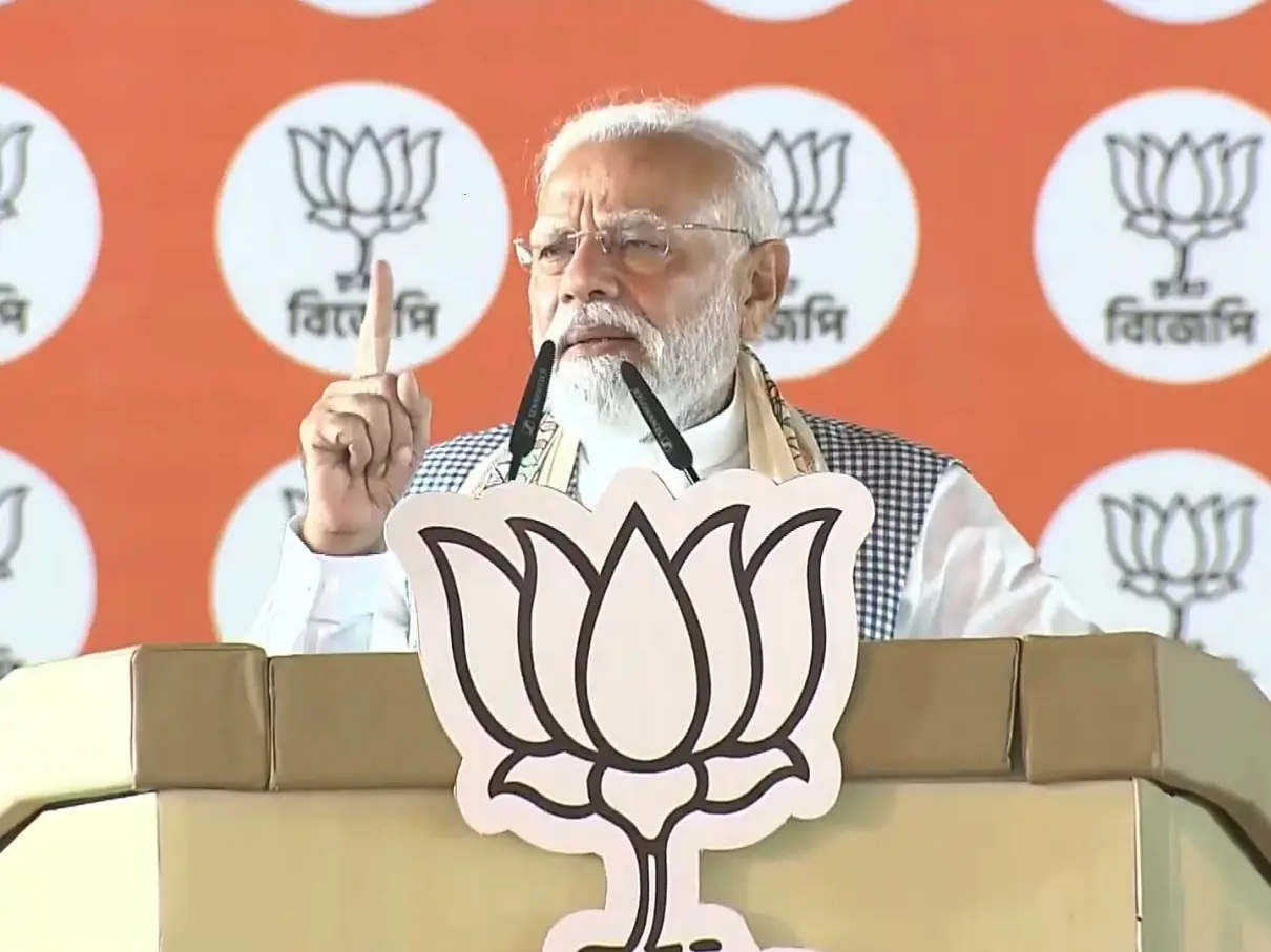 ‘Trinamool Congress govt ruthless, has turned Bengal into hub of migration’: PM Modi ‘Trinamool Congress govt ruthless, has turned Bengal into hub of migration’: PM Modi