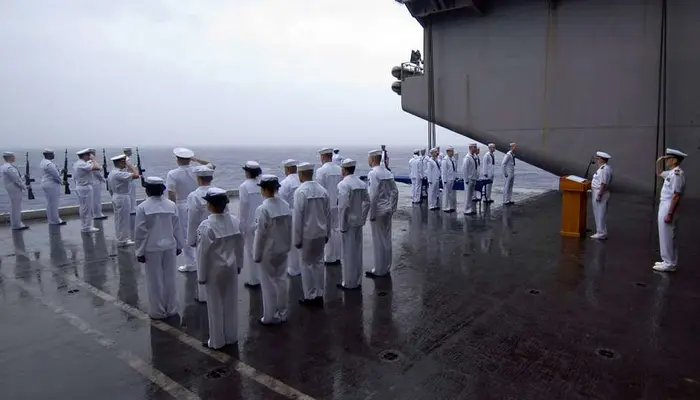 Why the USS Abraham Lincoln requires a massive crew of nearly 5,000 people