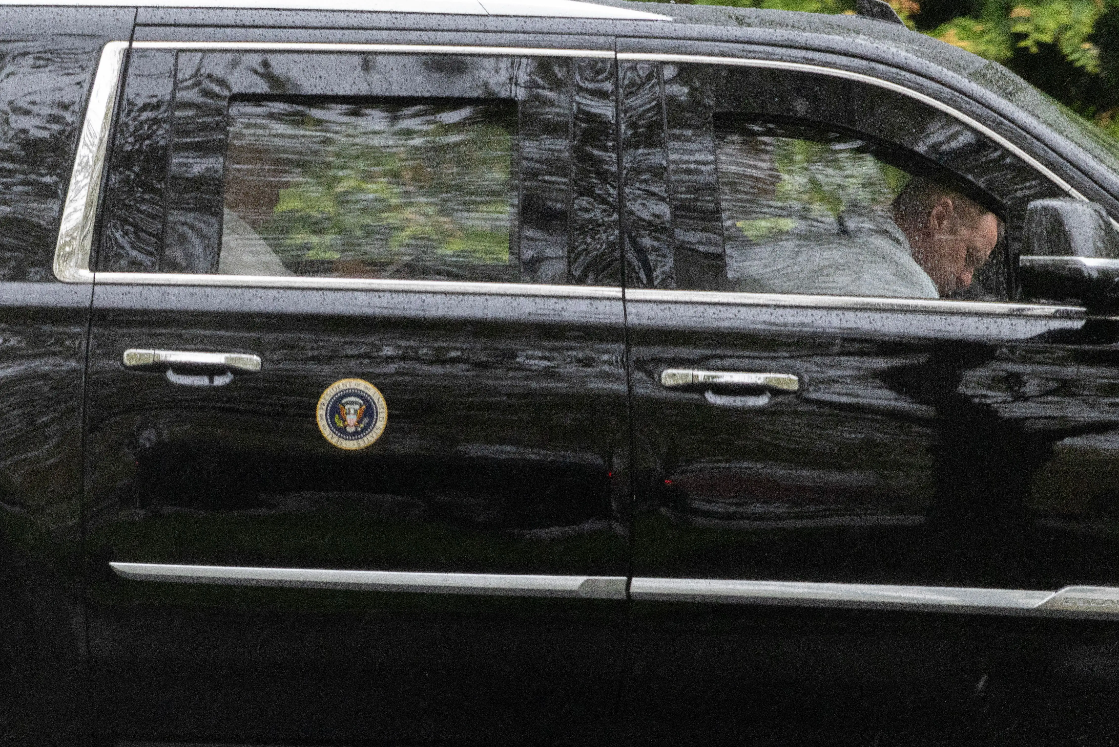 Trump skips Easter church visit