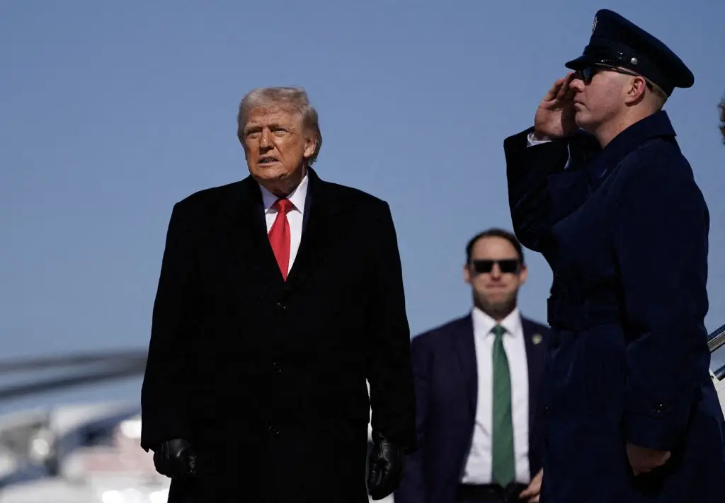 Trump is being called 'deranged lunatic'