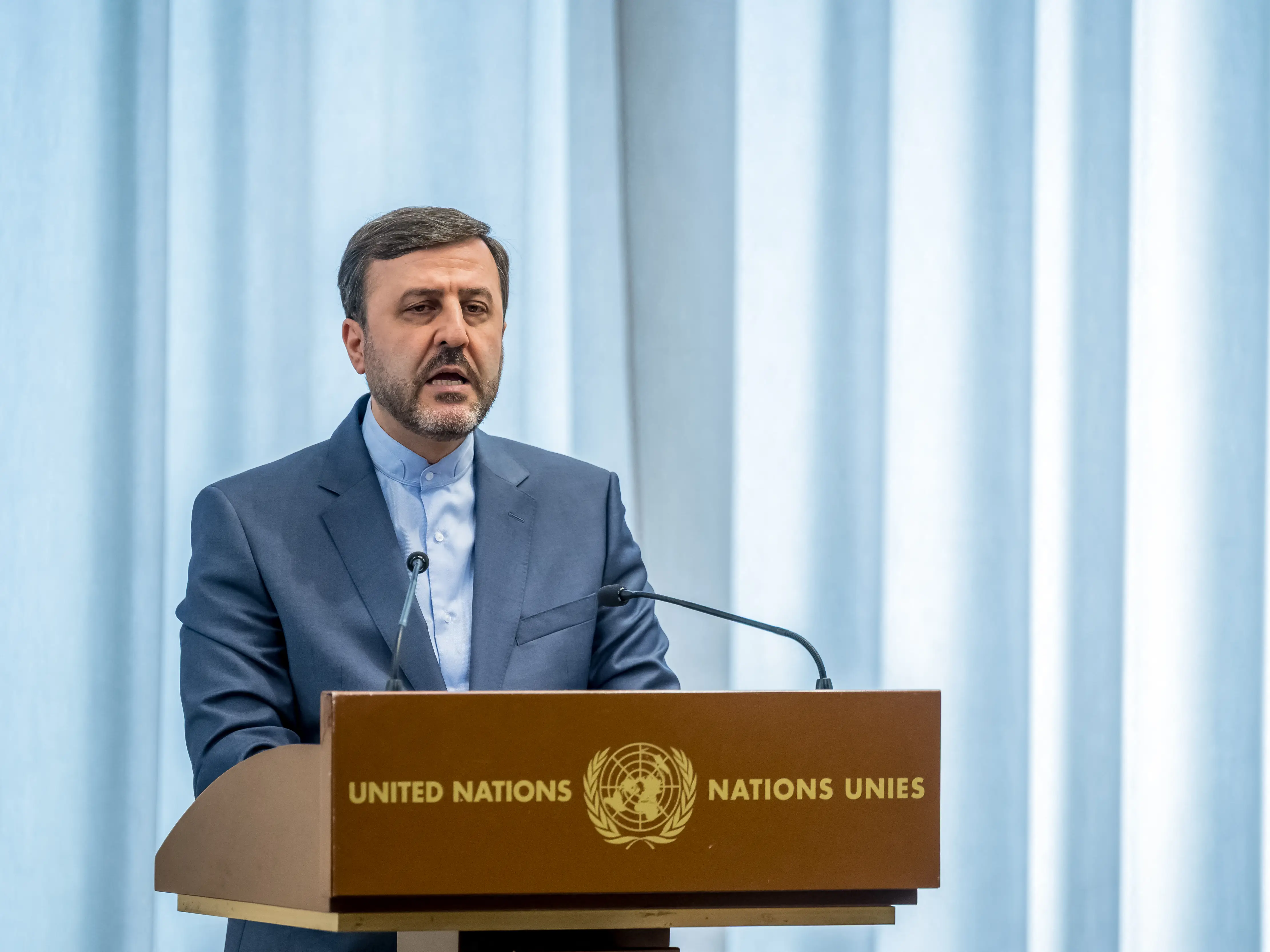 Iran’s deputy FM accuses Trump of threatening ‘war crimes’ after profane post Iran’s deputy FM accuses Trump of threatening ‘war crimes’ after profane post