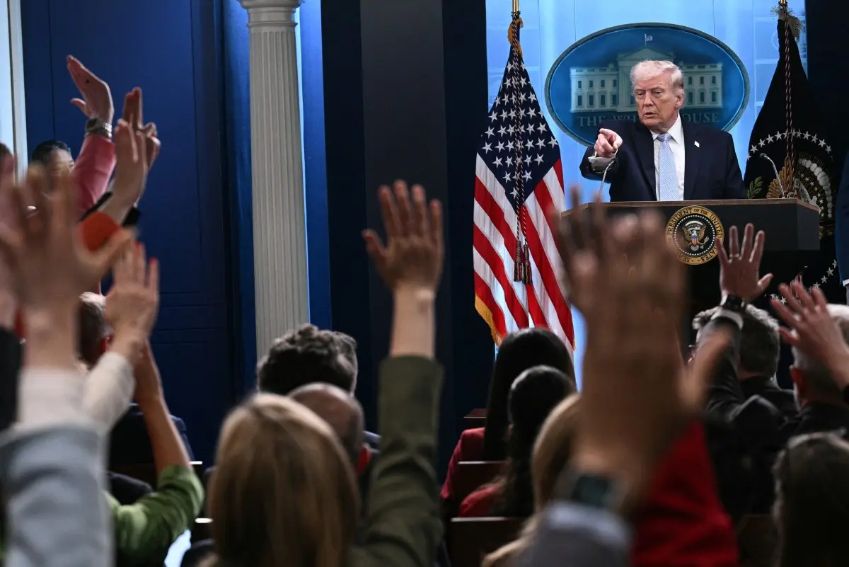 'Complete demolition by 12:00': Trump's stark warning to Iran, says 'every bridge, power plant will be out of business'