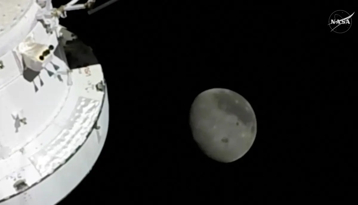 'We will always choose Earth': Mission Control reconnects with Artemis II after 40-minute blackout as Orion heads back toward Earth