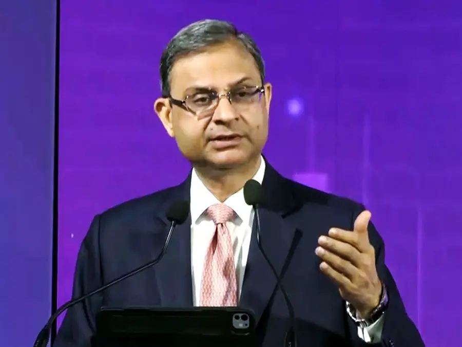 RBI holds repo rate steady at 5.25%, sees GDP growth at 6.9%; warns of US-Iran war impact