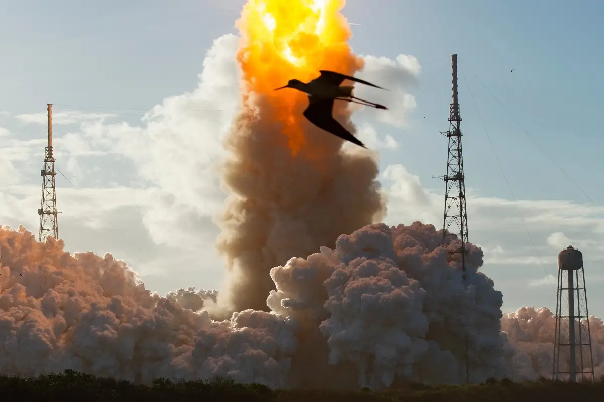 How will Orion re-enter Earth?