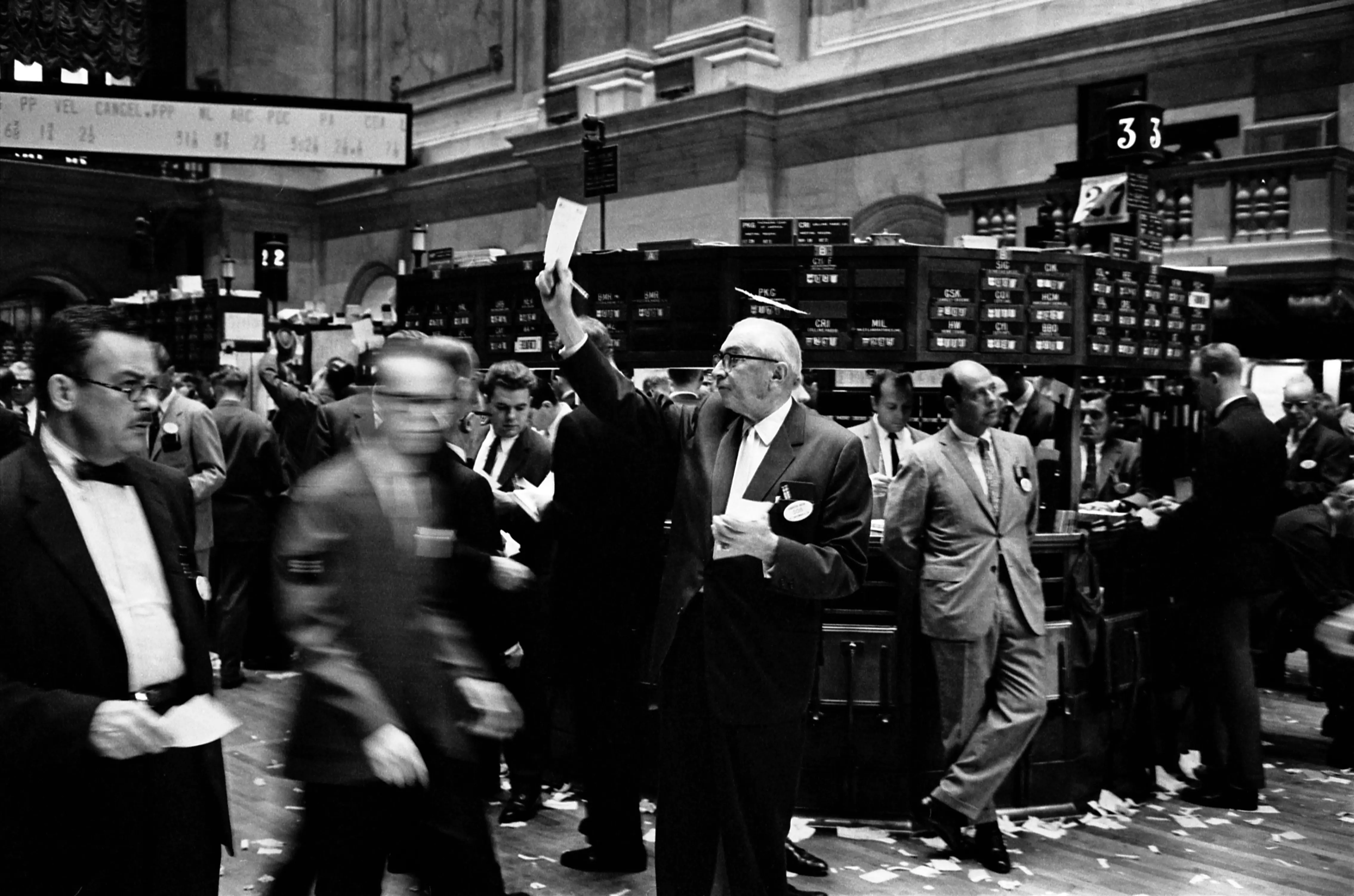 Mythos aftermath: Bessent, Powell warn bank CEOs on system vulnerabilities after Anthropic AI model release