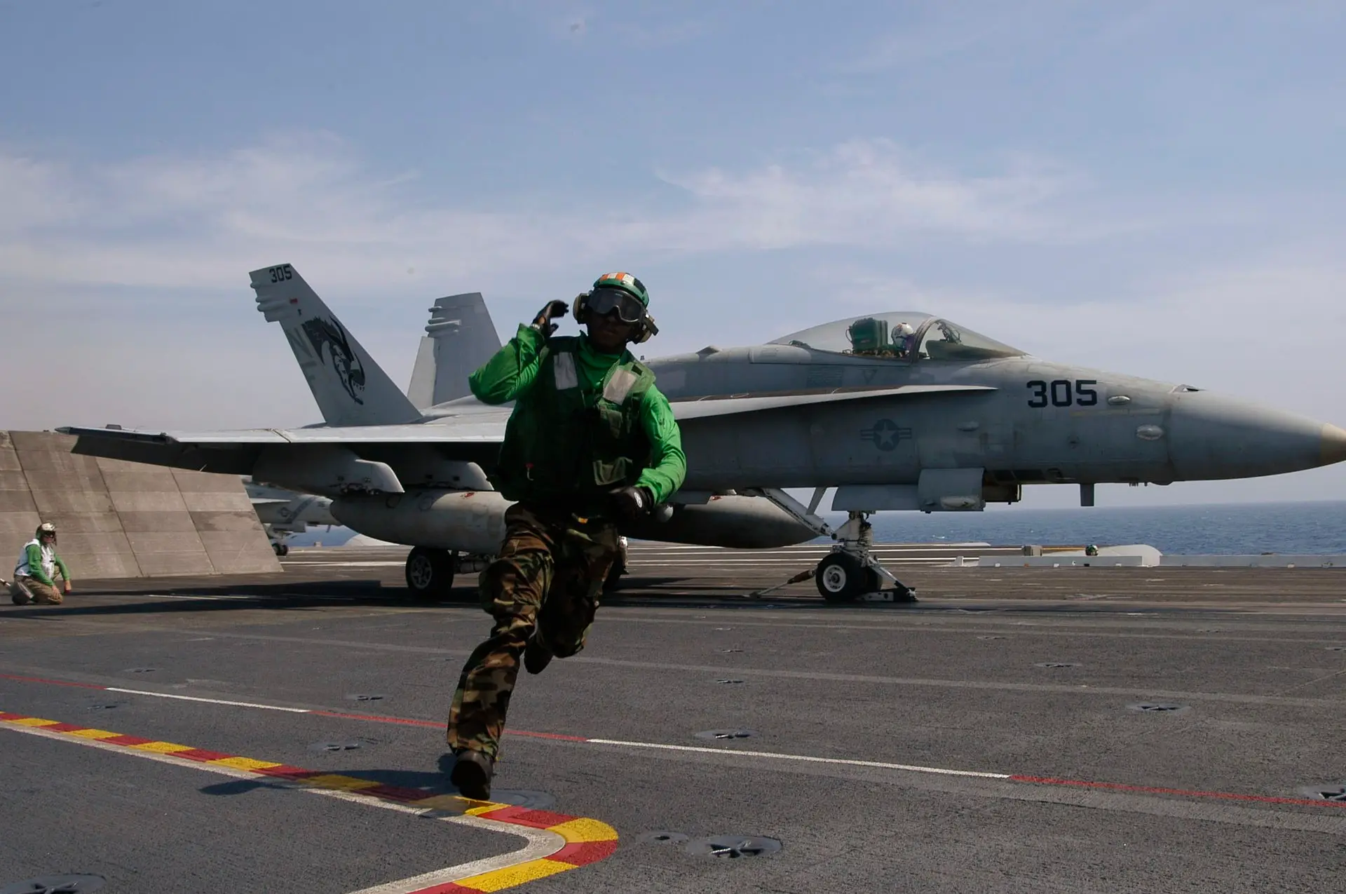 Role of the Arresting Gear Officer