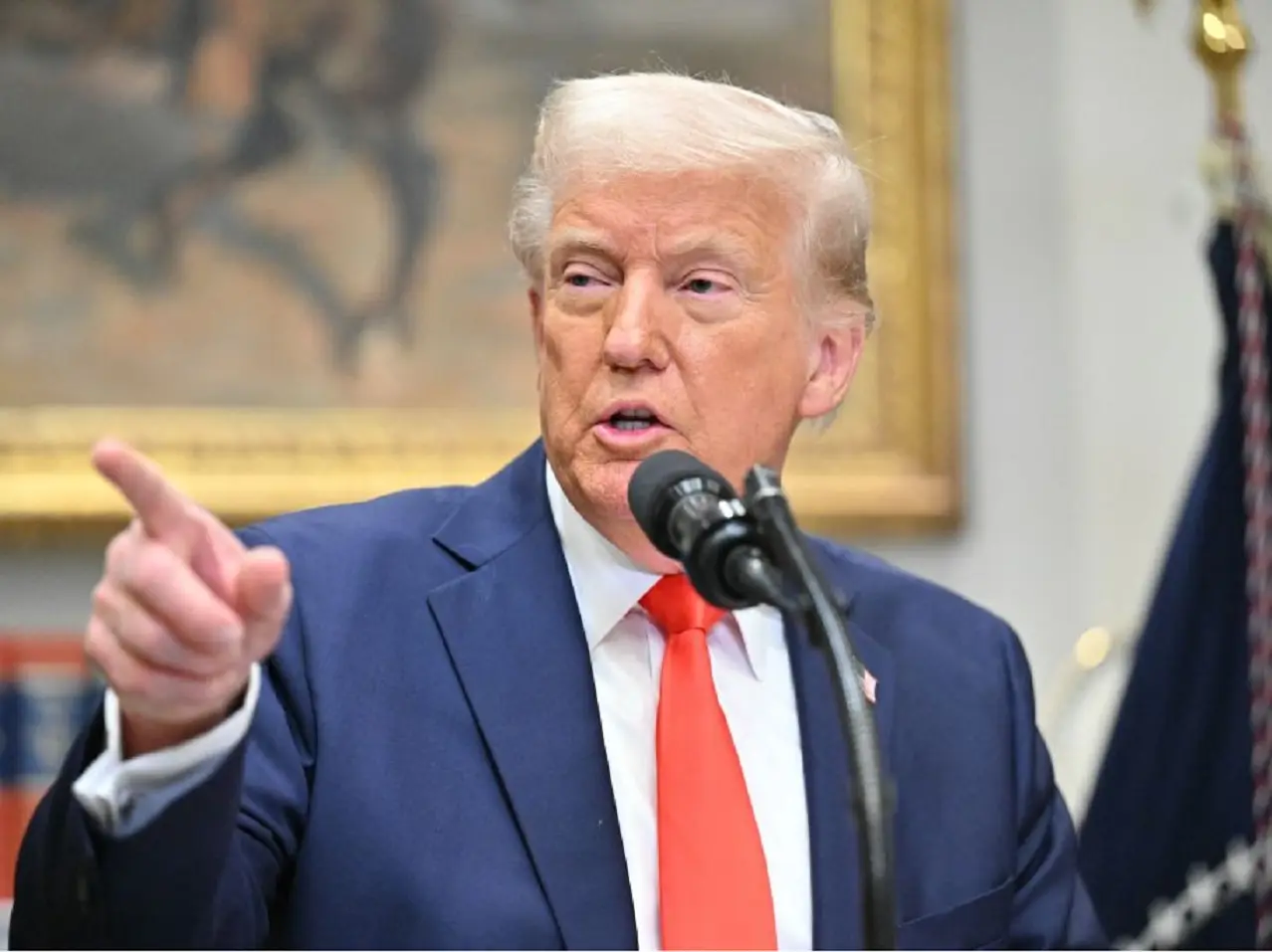 ‘US loading warships’: Trump warns of renewed strikes if Iran does not comply in peace talks ‘US loading warships’: Trump warns of renewed strikes if Iran does not comply in peace talks