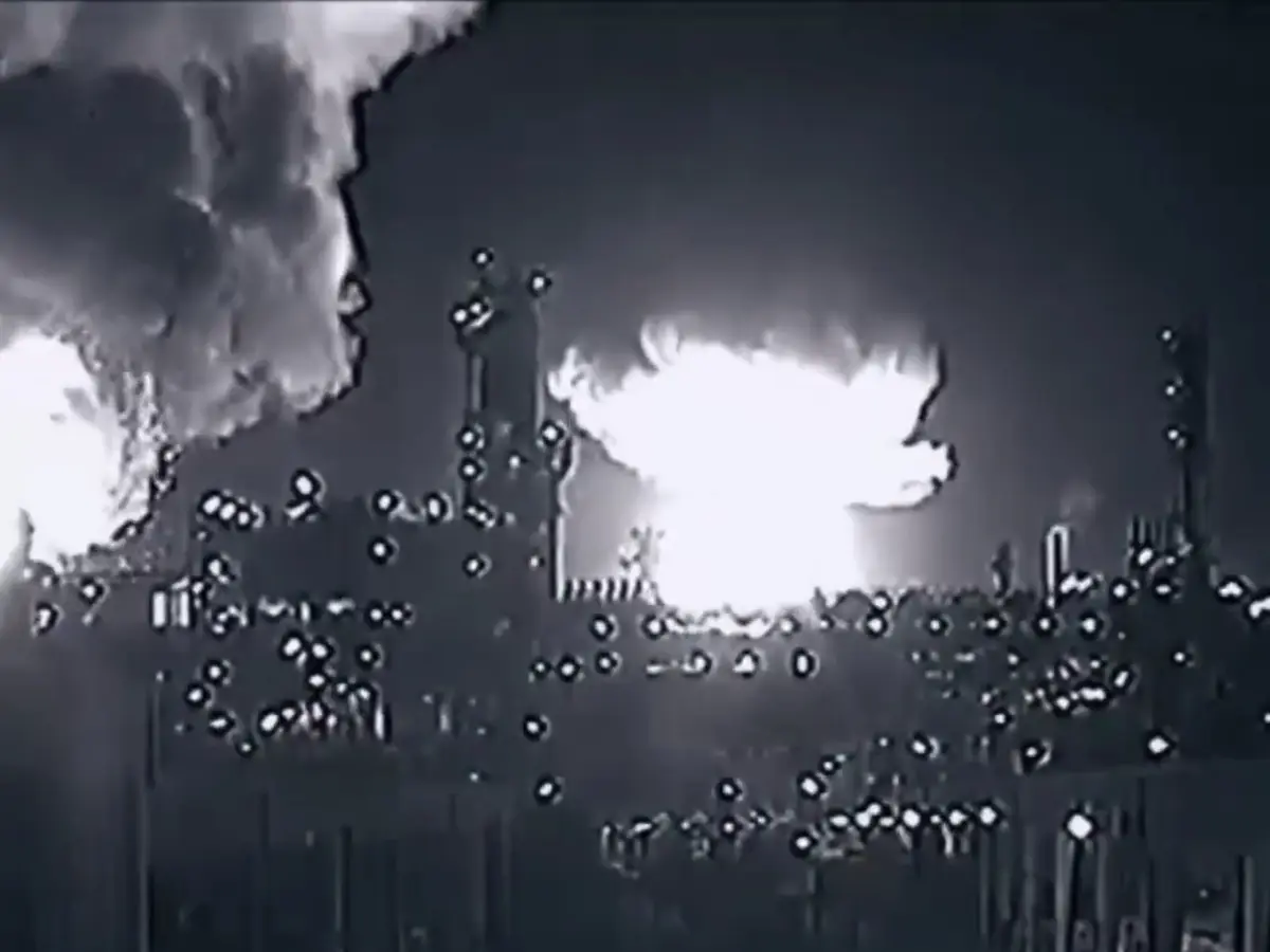 Footage shows massive blast at Qatar’s Ras Laffan Gas Hub after Iranian ...