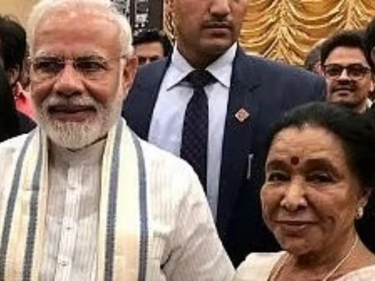 Asha Bhosle health: PM Narendra Modi expresses concern after veteran singer admitted to hospital Asha Bhosle health: PM Narendra Modi expresses concern after veteran singer admitted to hospital