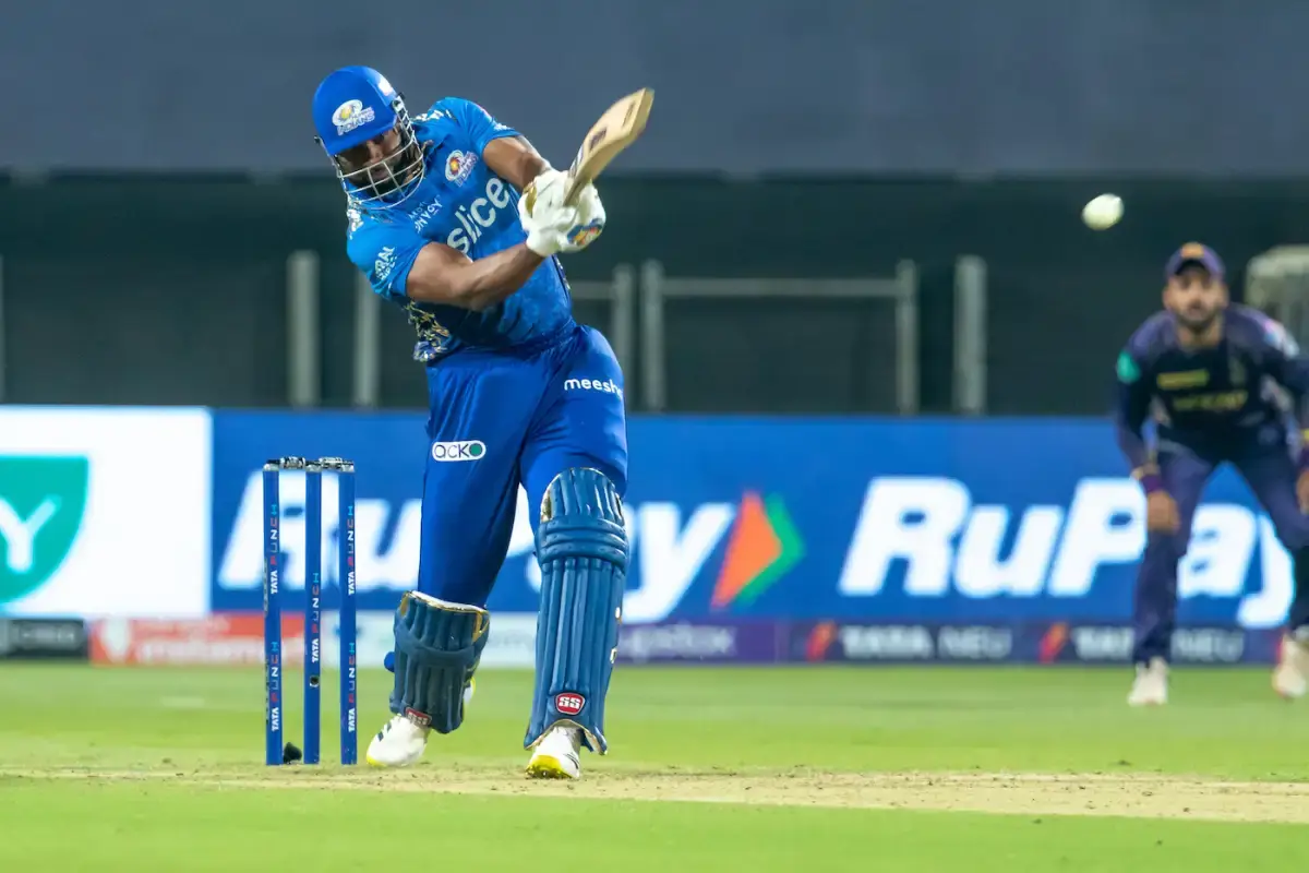 Kieron Pollard (MI) - 553 runs