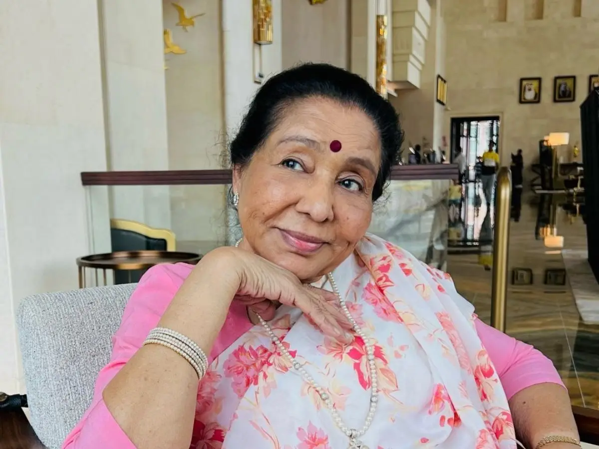 Asha Bhosle funeral: Family urges fans to avoid overcrowding Shivaji Park during last rites