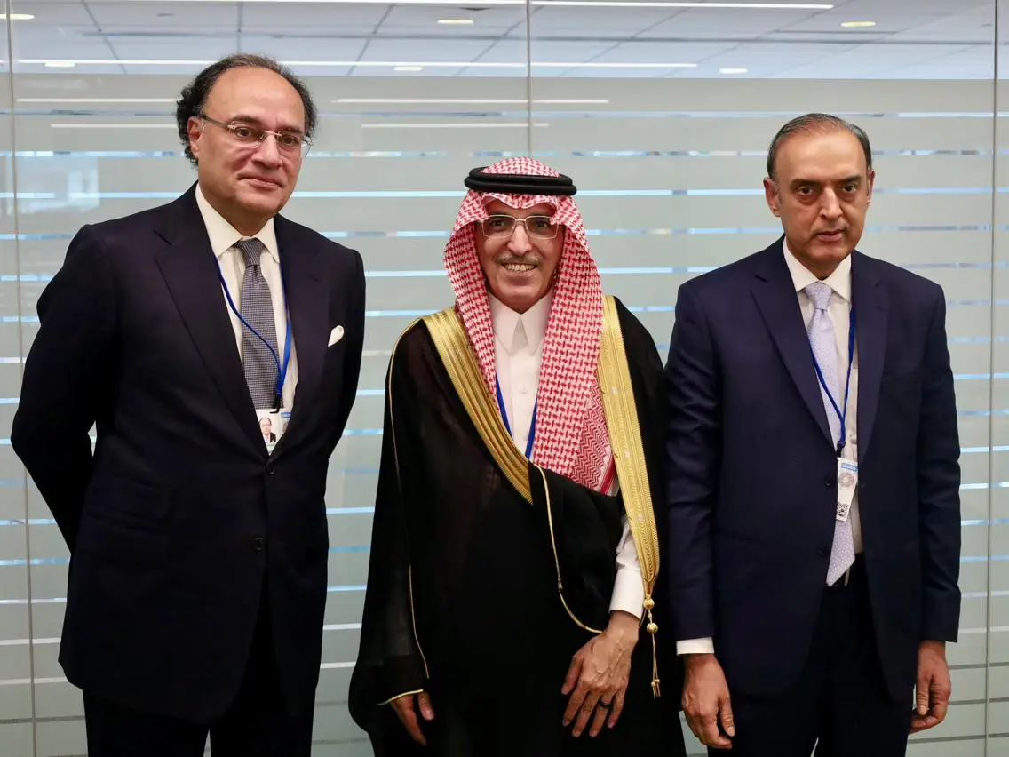 Saudi Arabia commits $3bn new deposit to Pakistan as Islamabad faces $3.5bn repayment to UAE Saudi Arabia commits $3bn new deposit to Pakistan as Islamabad faces $3.5bn repayment to UAE