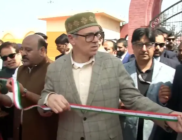 'Keep it safe': J&K CM Omar Abdullah refuses to cut tricolour ribbon at a ceremony - WATCH