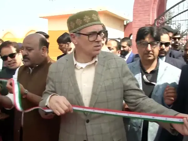 'Keep it safe': J&K CM Omar Abdullah refuses to cut tricolour ribbon at a ceremony - WATCH 'Keep it safe': J&K CM Omar Abdullah refuses to cut tricolour ribbon at a ceremony - WATCH