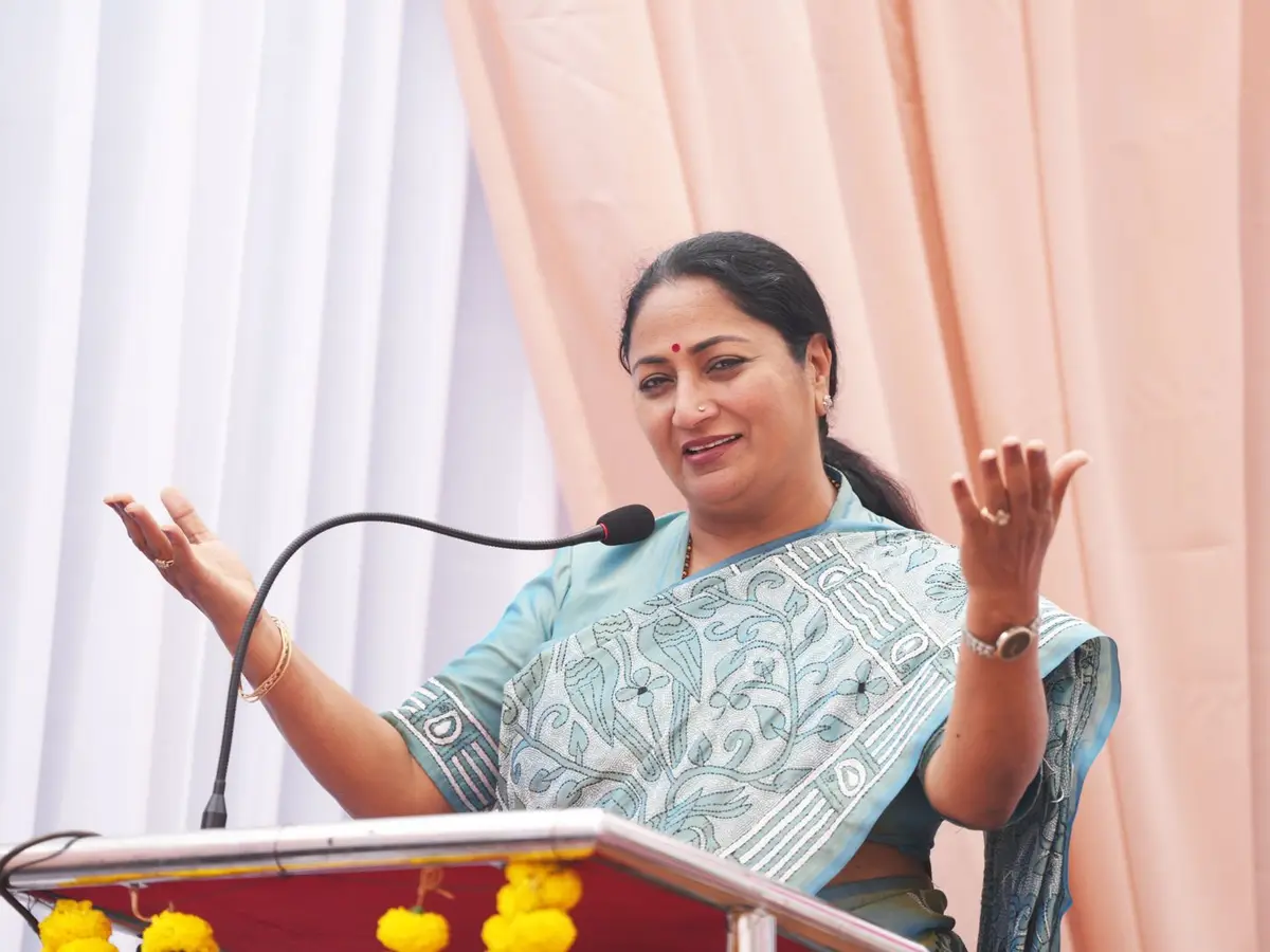 Delhi govt to launch high-tech labs in four ITIs soon: CM Rekha Gupta