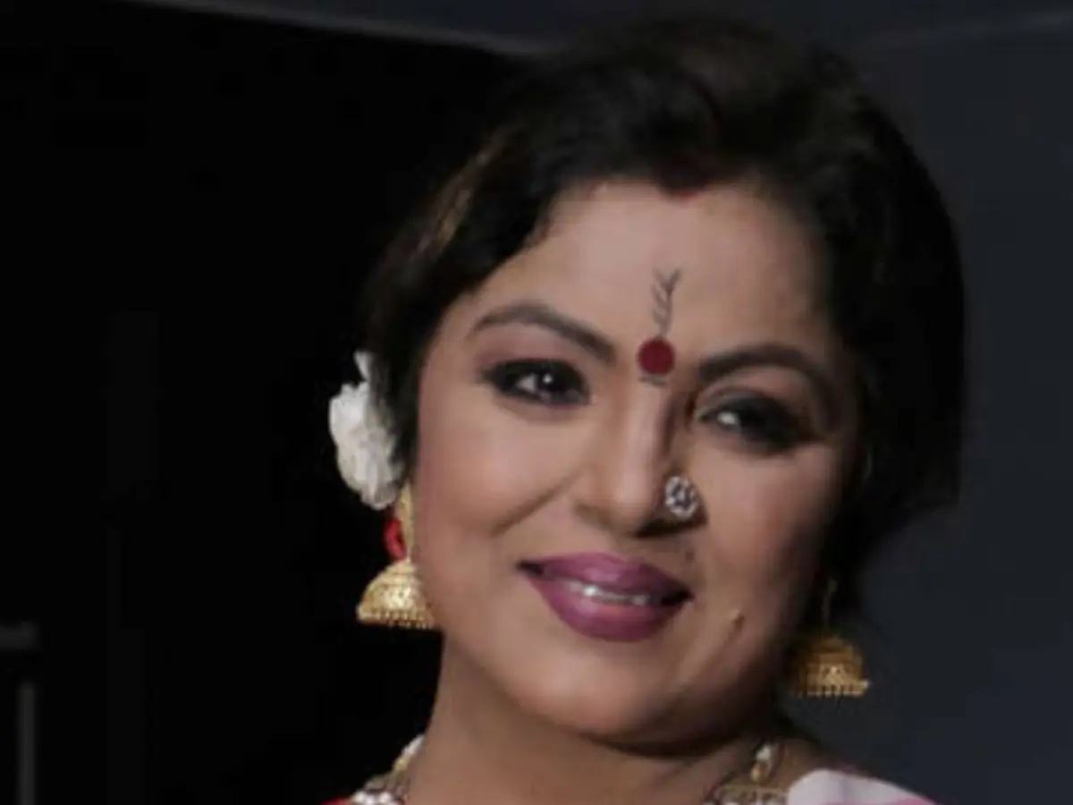 Papiya De Adhikari