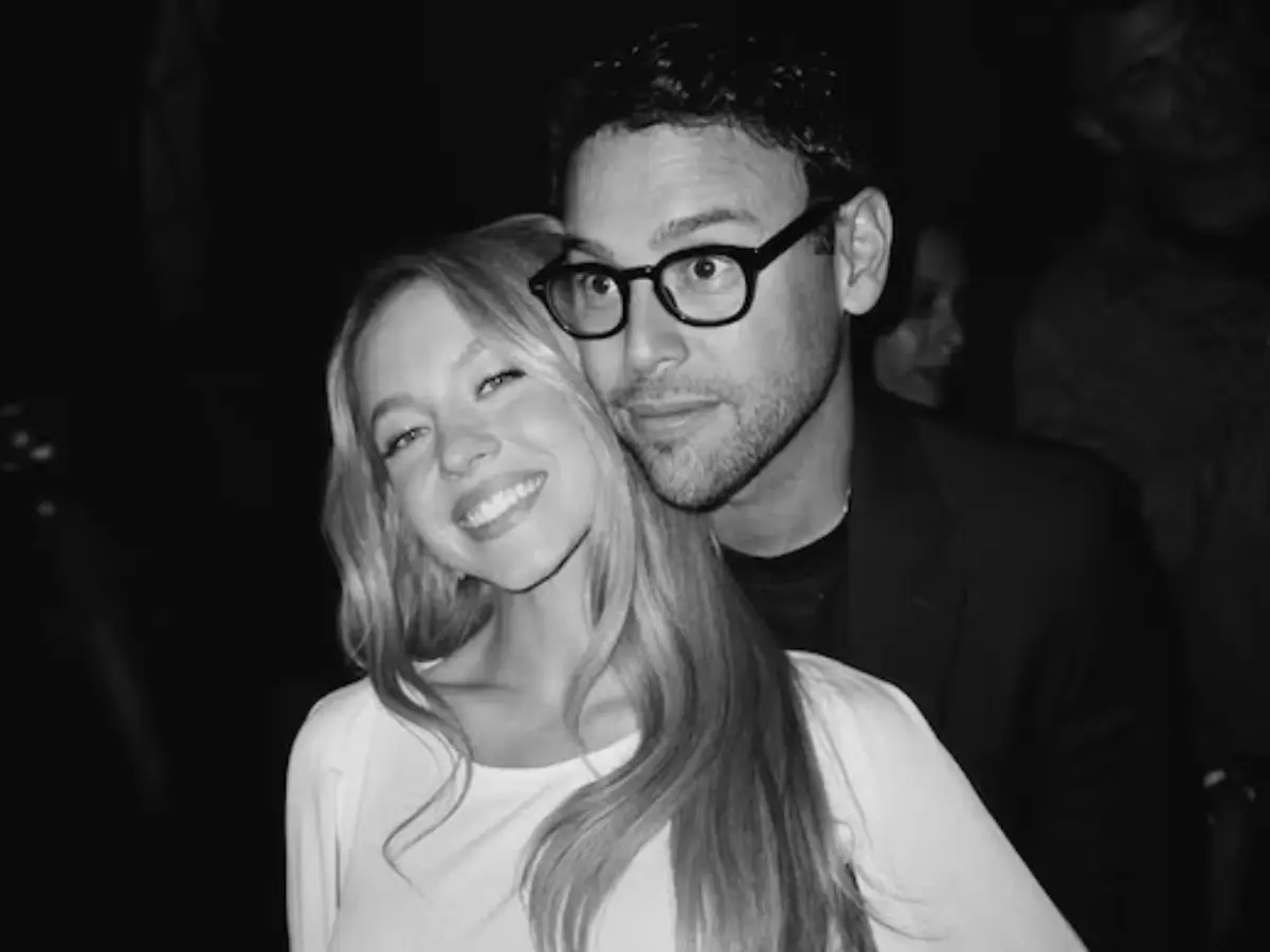 Sydney Sweeney-Scooter Braun make it official as latter shares cosy photo Sydney Sweeney-Scooter Braun make it official as latter shares cosy photo
