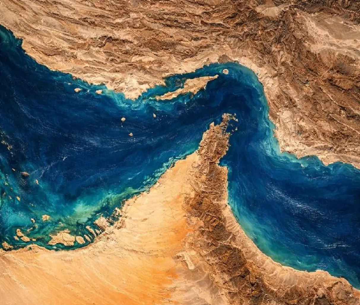 Iran’s state media slam Foreign Minister Araghchi’s Hormuz tweet, say it let Trump claim victory