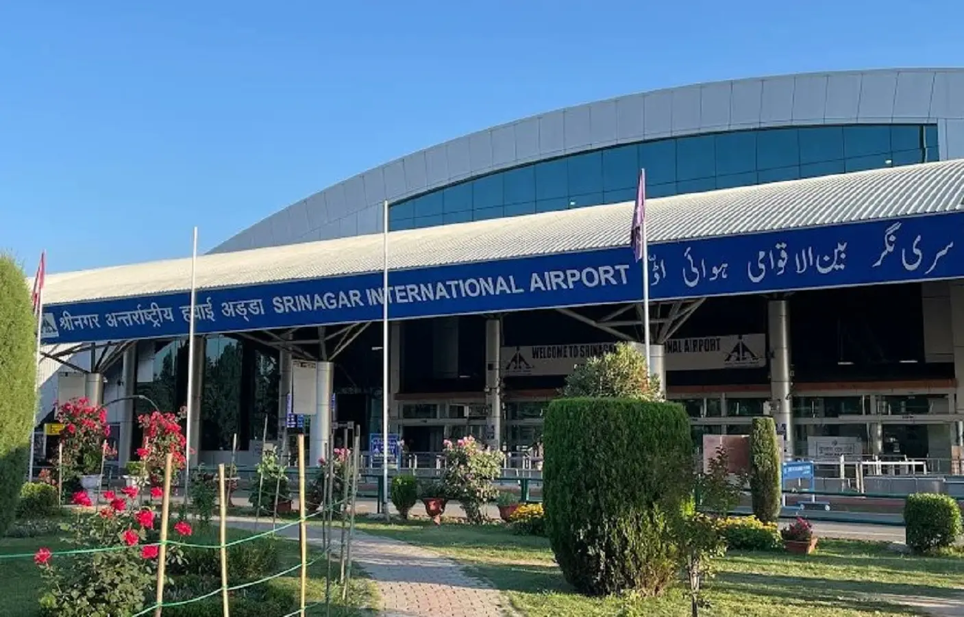 US national detained at Srinagar International Airport for carrying satellite phone