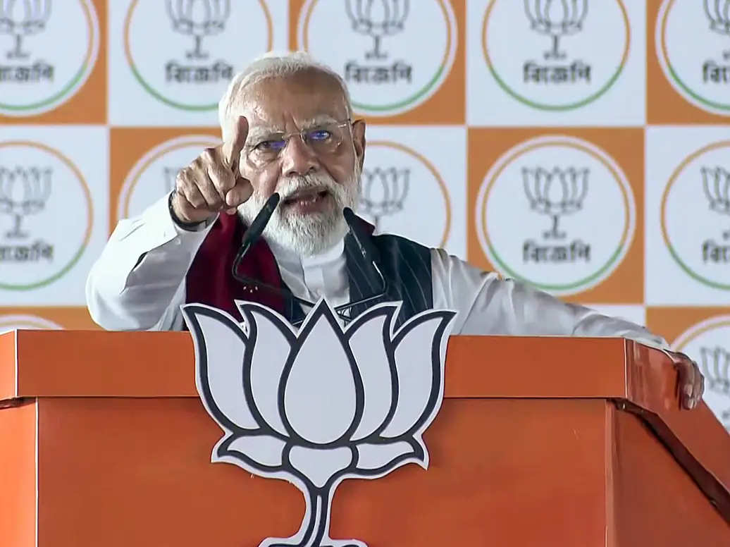 PM Modi issues ‘last chance’ warning to TMC ‘goons’, promises welfare push ahead of Bengal polls PM Modi issues ‘last chance’ warning to TMC ‘goons’, promises welfare push ahead of Bengal polls