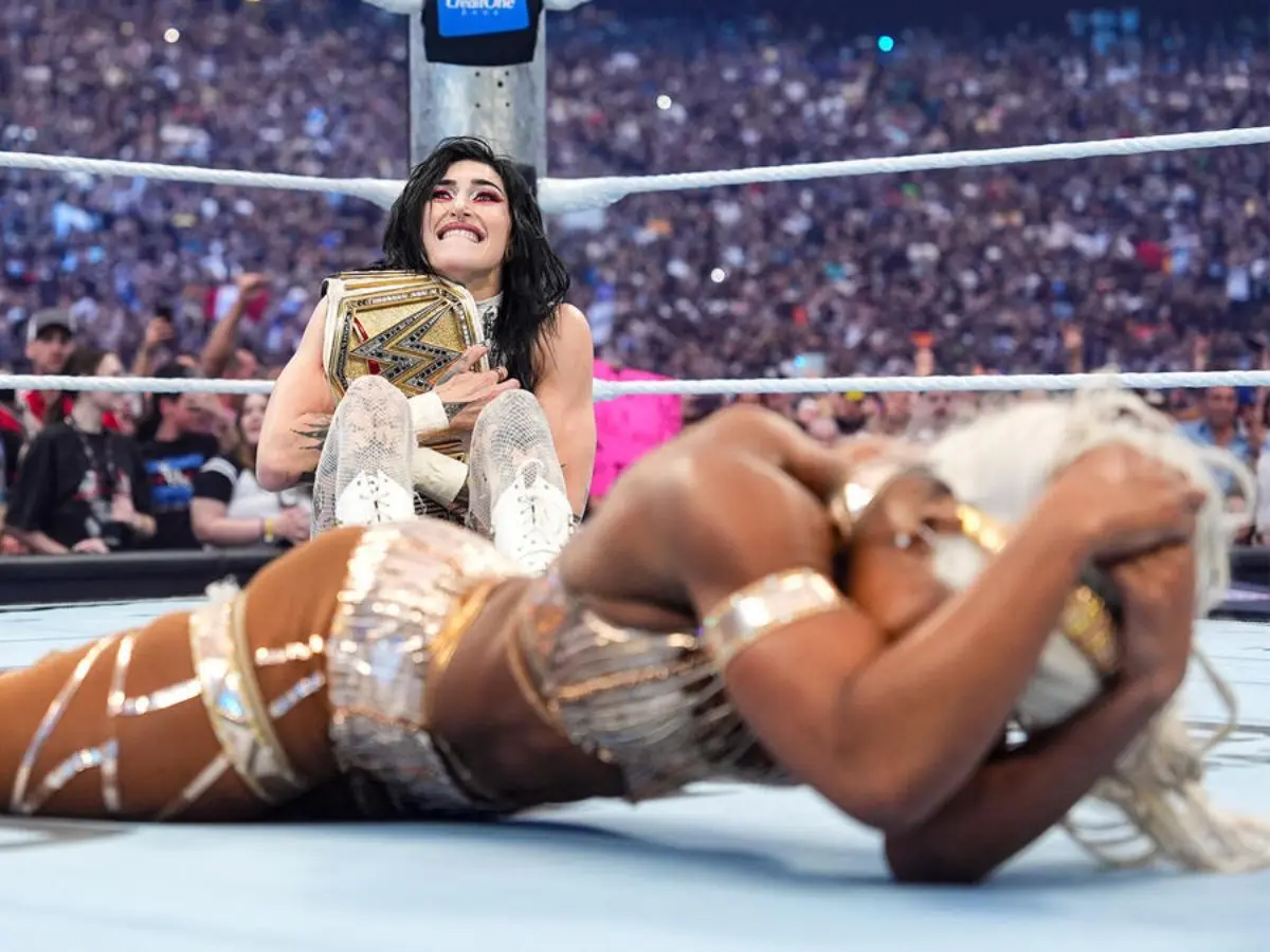 Rhea ascends to gold