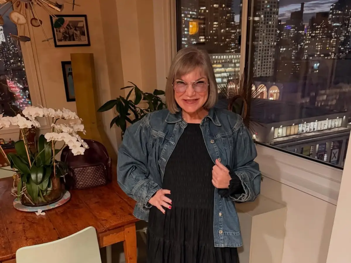 Actress-comedian Mindy Cohn reveals she is battling cancer for second time