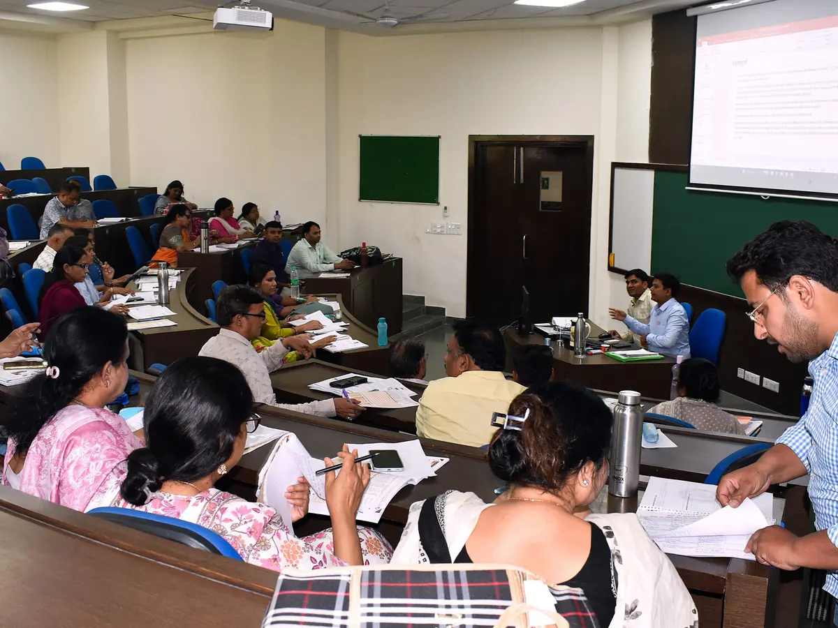 Door-to-door census survey of 2027 begins in New Delhi, enumerators fan out across national capital