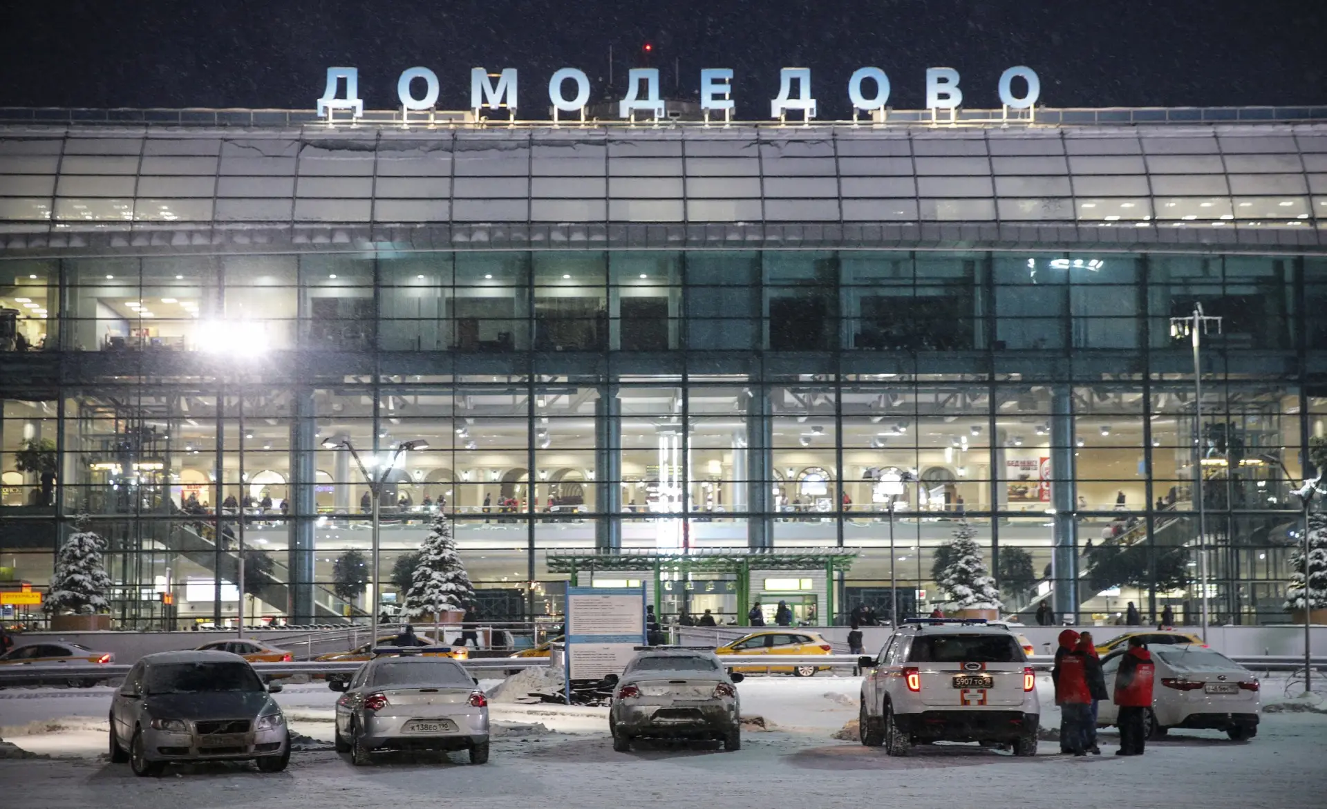 Held without food, water: At least 40 Israelis detained at Moscow airport for five hours – Here’s why