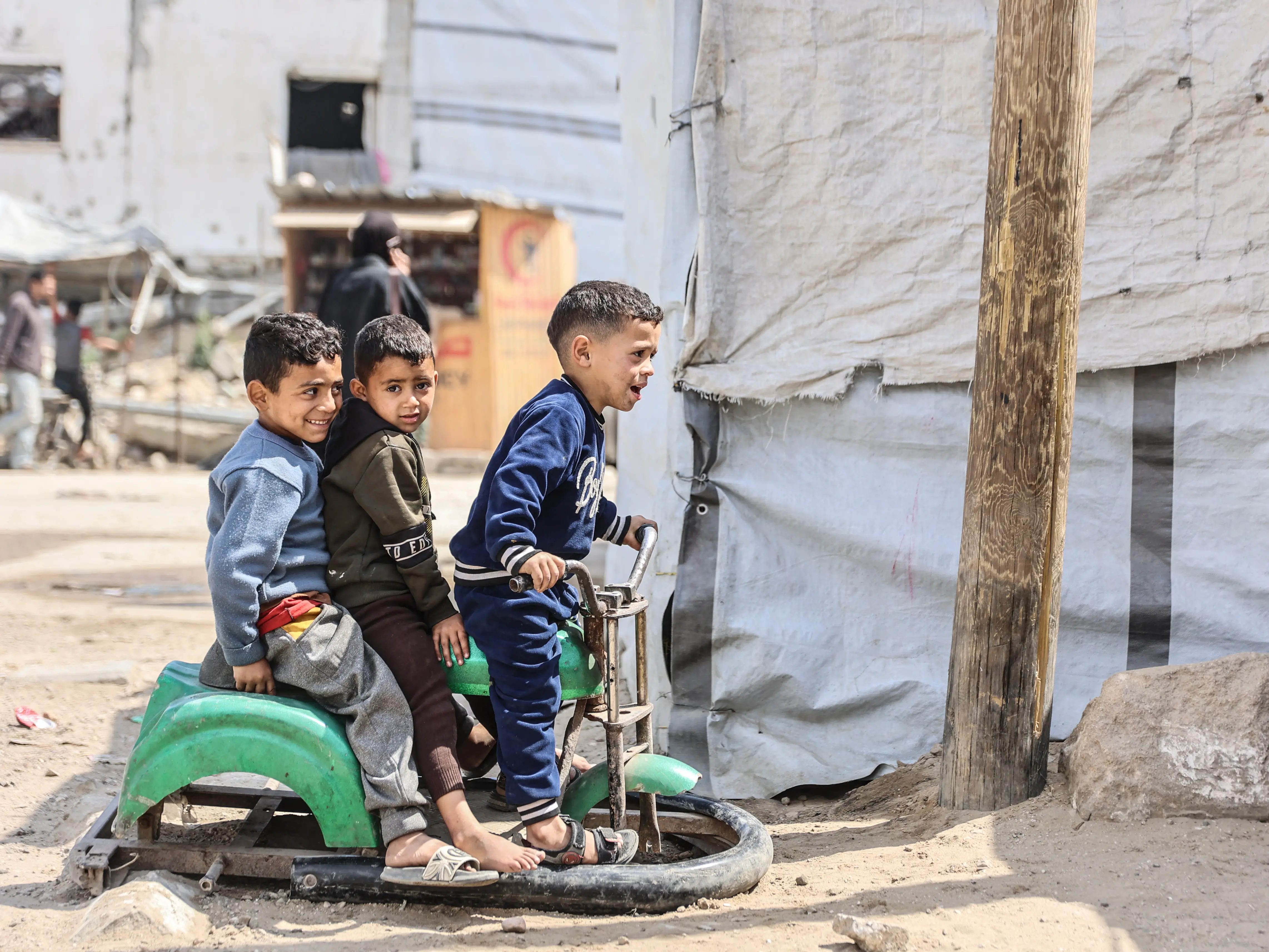 Gaza Health Crisis: Rats and fleas infest displacement camps as temperatures rise Gaza Health Crisis: Rats and fleas infest displacement camps as temperatures rise