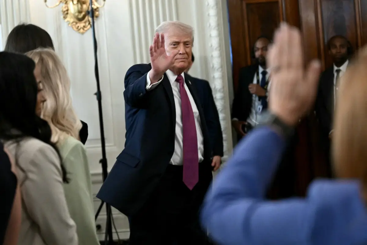 Donald Trump considers UAE bailout says he is shocked 'they are really rich'
