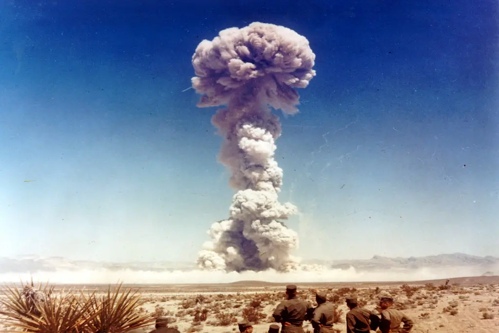 Which countries have nuclear weapons?