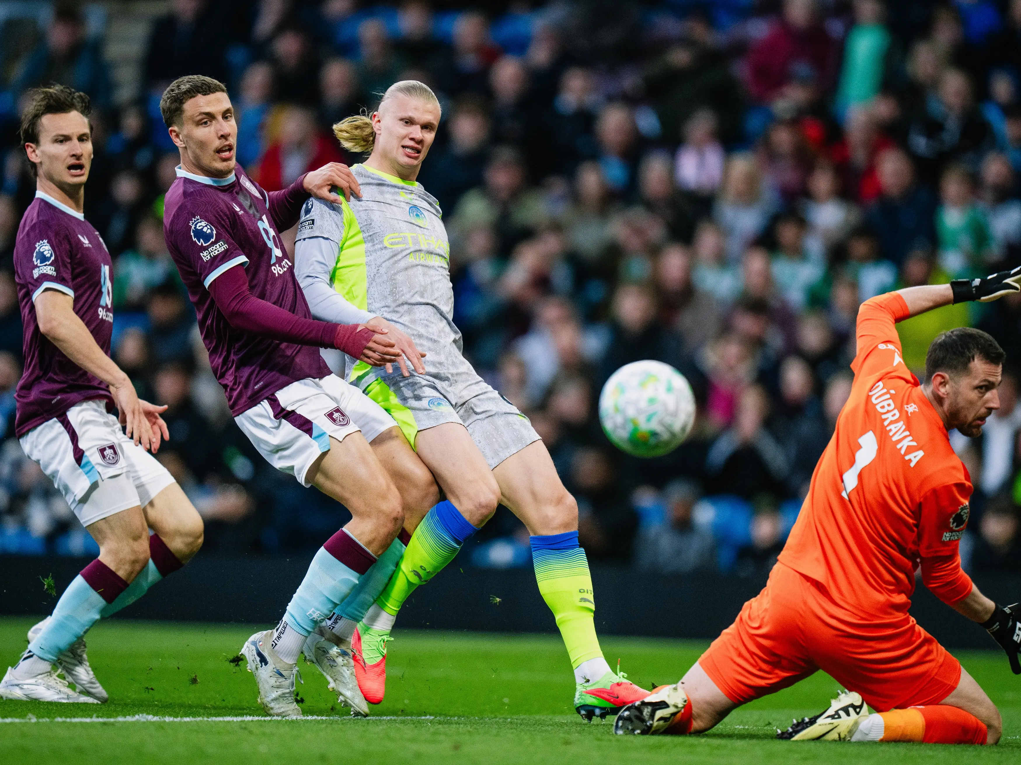 Premier League: Man City replace Arsenal at top as title race enters last five matches Premier League: Man City replace Arsenal at top as title race enters last five matches