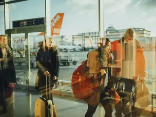 Amsterdam airport announces 10% discount on airport fees to combat soaring jet fuel costs