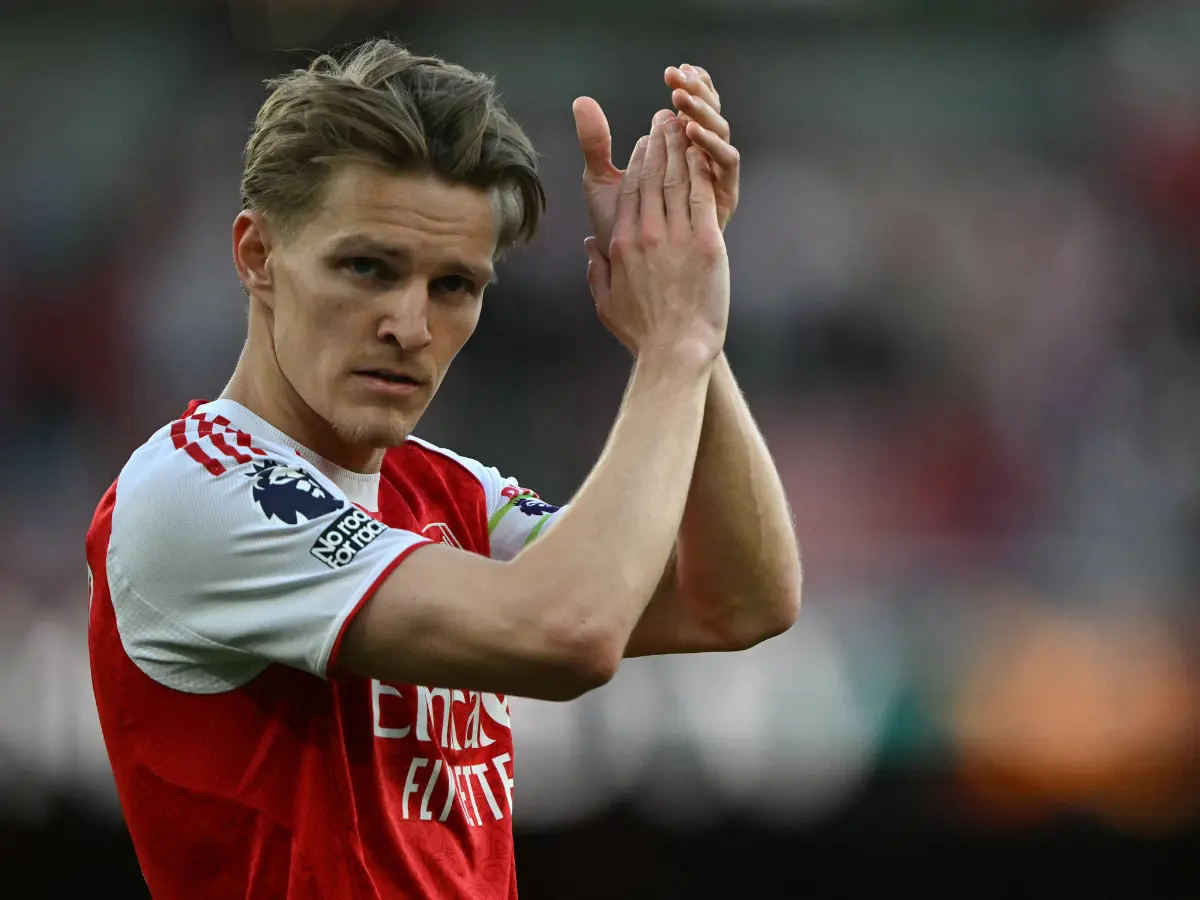 Premier League: Arsenal edge Newcastle to go top of table; Spurs, West Ham win in relegation fight