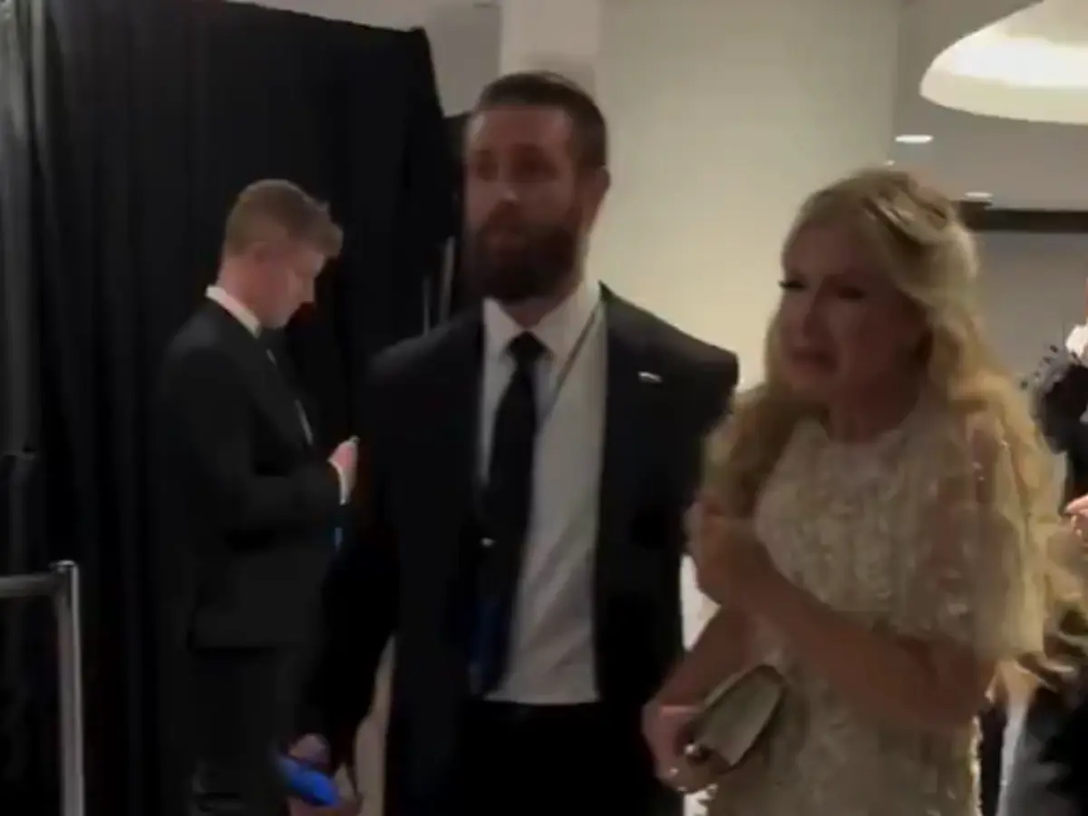 'I just want to go home': Erika Kirk breaks down after gunfire erupts at White House dinner - WATCH