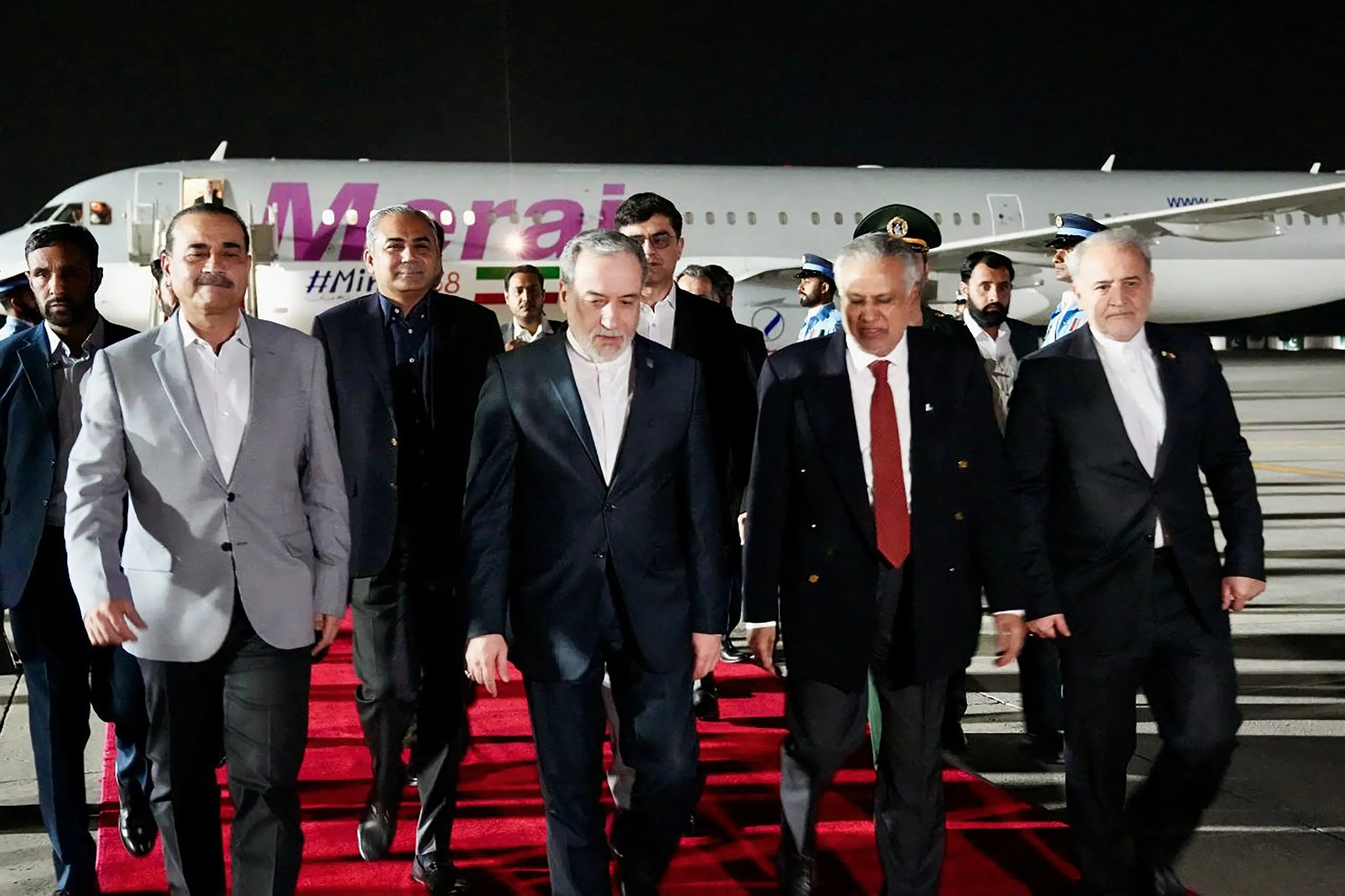 Iran FM returns to Pakistan following Oman visit and US envoy cancellation