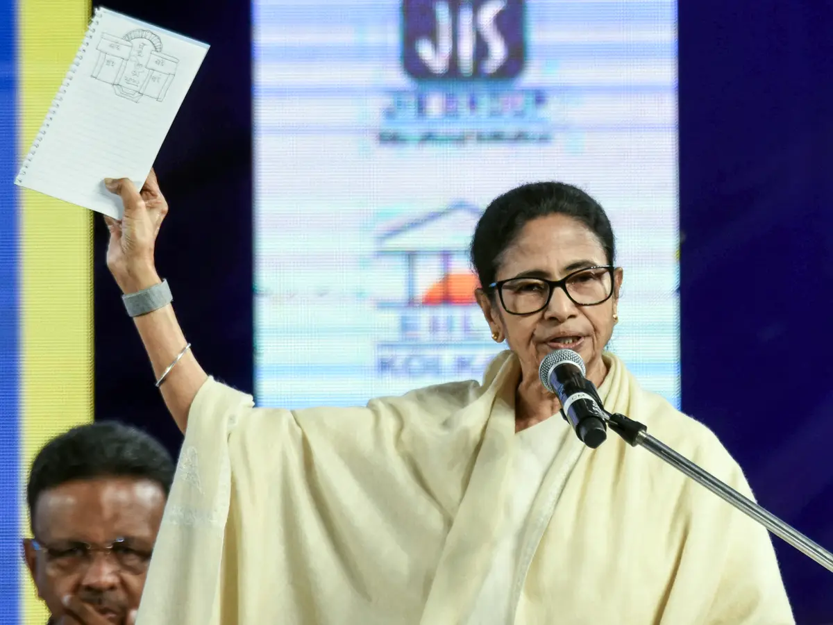 West Bengal heads into final phase of high-stakes assembly polls; Mamata Banerjee among over 1,000 candidates in fray