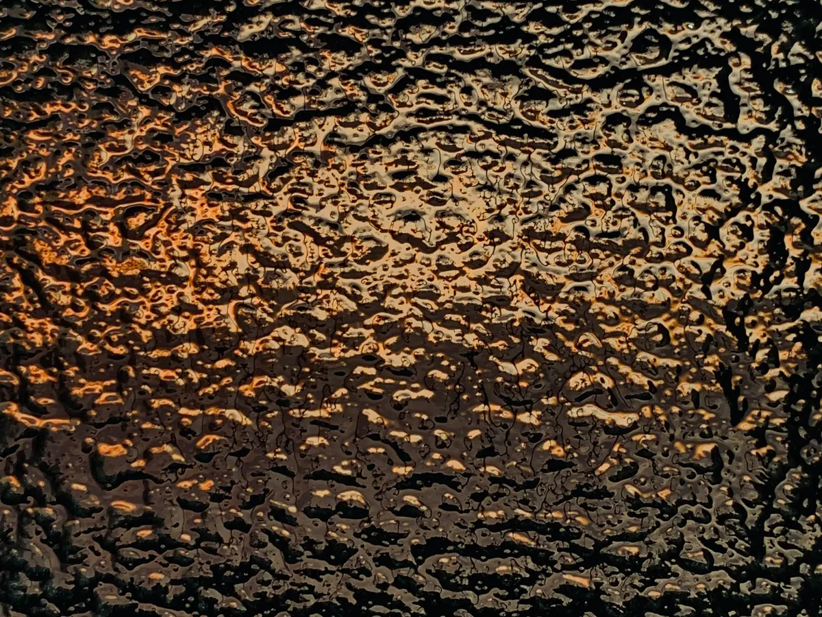 Black goo rains down in Texas as tank with 50,000 gallons of 100 degrees Celsius tar explodes