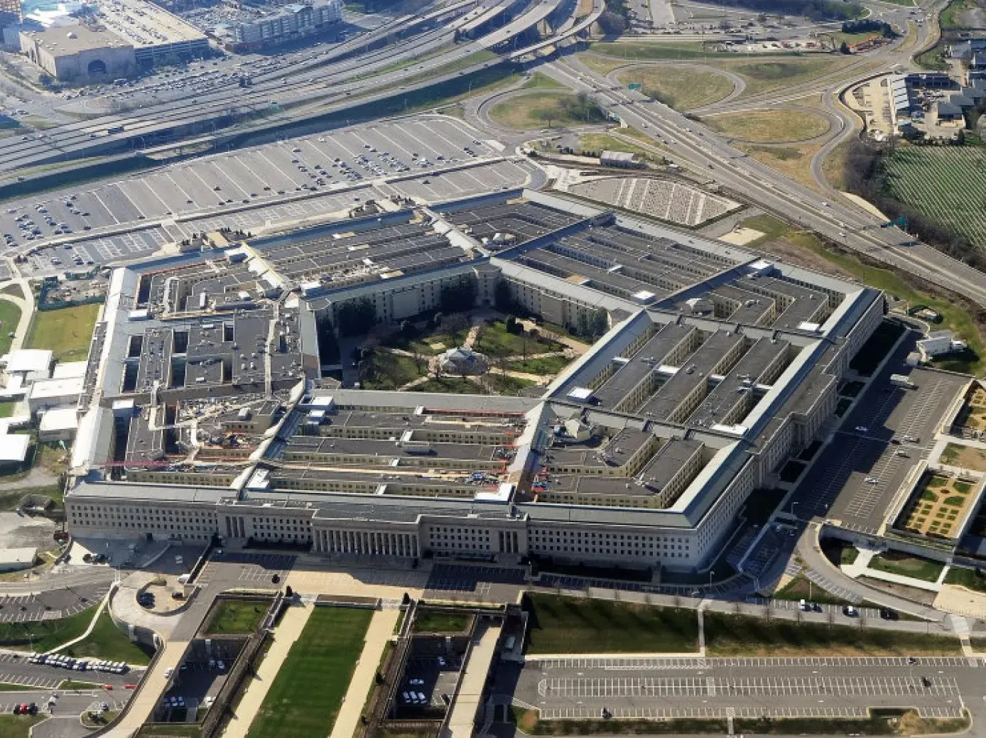 Pentagon secures deals with leading AI firms; Anthropic still a ‘supply chain risk’ Pentagon secures deals with leading AI firms; Anthropic still a ‘supply chain risk’