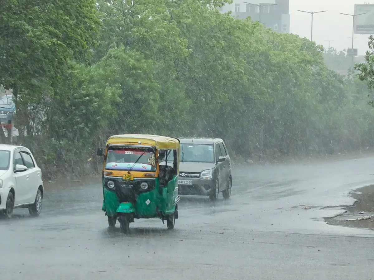 IMD issues nationwide alert: Rain, storms, and strong winds to hit THESE regions - Check details inside