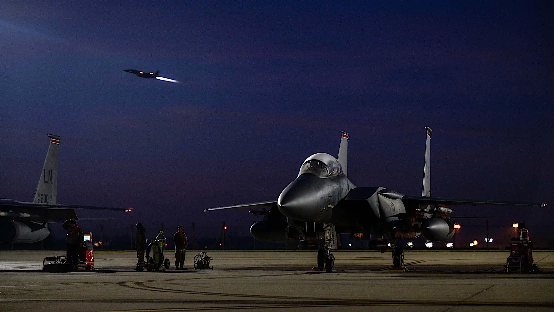 Can the F-15IA fighter jet operate at night or in bad weather?