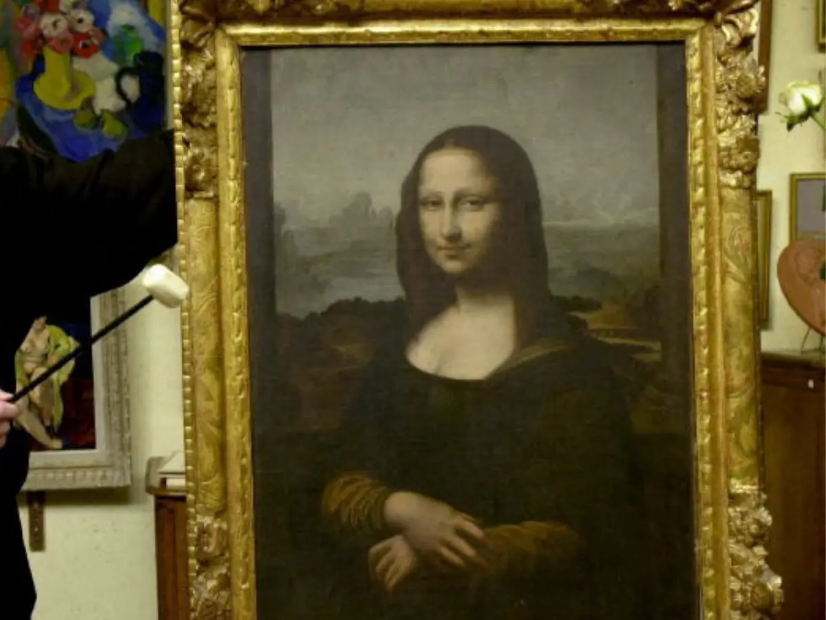 Da Vinci's Mona Lisa captured a disease that was not medically discovered for 346 years Da Vinci's Mona Lisa captured a disease that was not medically discovered for 346 years