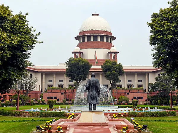 Sabarimala PIL: Indian SC says the 2006 public interest litigation should have been ‘thrown in dustbin’ Sabarimala PIL: Indian SC says the 2006 public interest litigation should have been ‘thrown in dustbin’