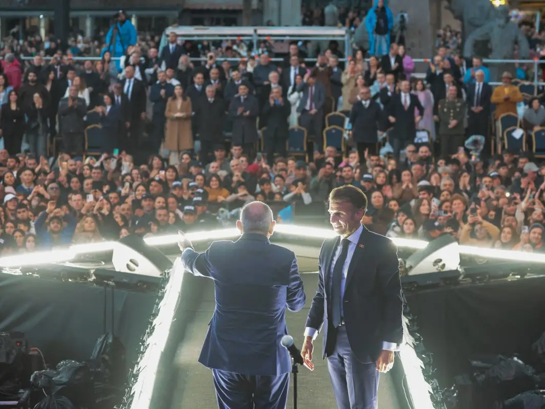 Emmanuel Macron sings Aznavour in Yerevan, joins Nikol Pashinyan in viral musical moment Emmanuel Macron sings Aznavour in Yerevan, joins Nikol Pashinyan in viral musical moment