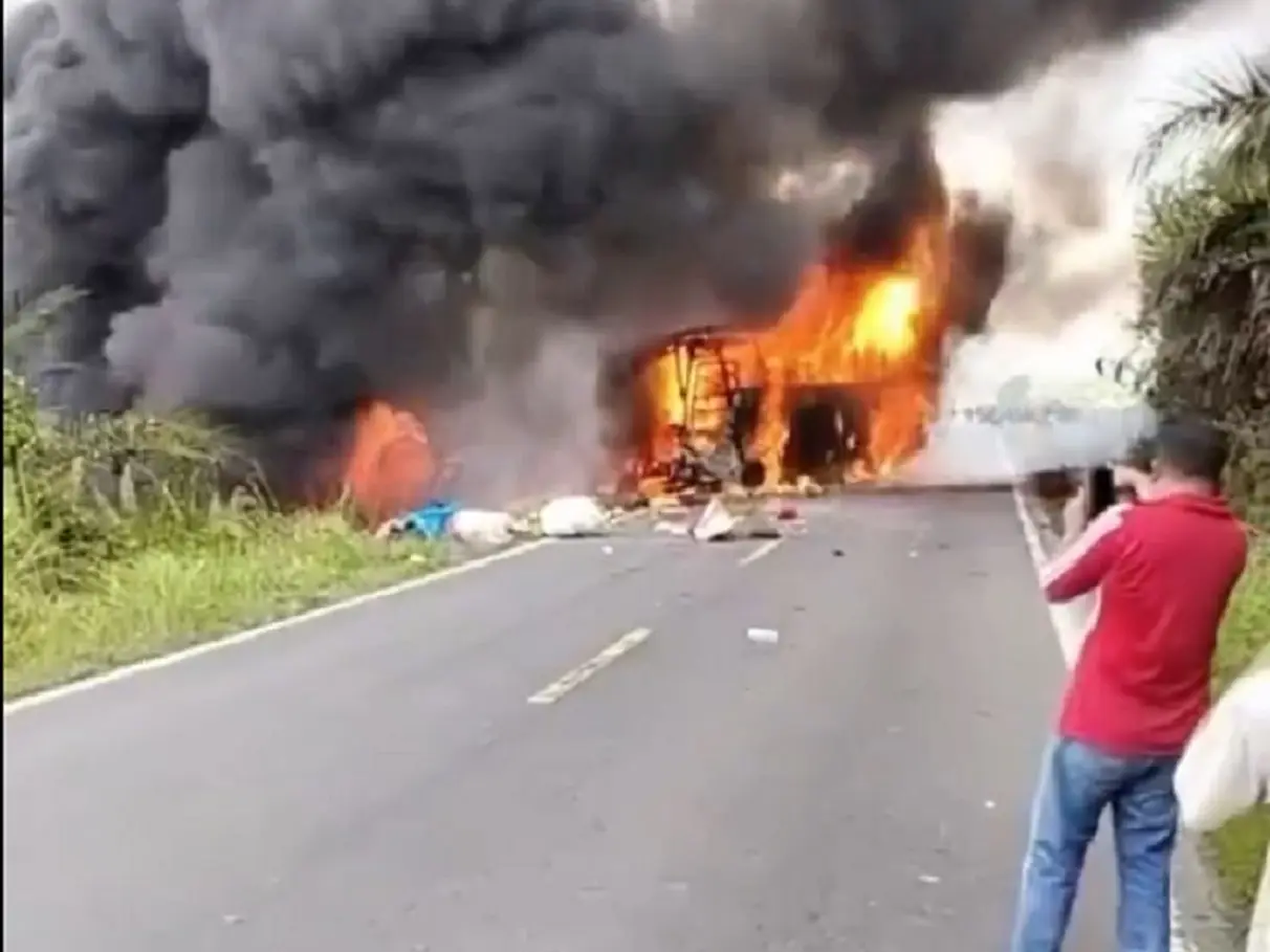 16 killed, several injured as bus collides with fuel tanker in Indonesia’s Sumatra 16 killed, several injured as bus collides with fuel tanker in Indonesia’s Sumatra